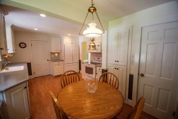 Norwood, MA 02062,205 Walpole St