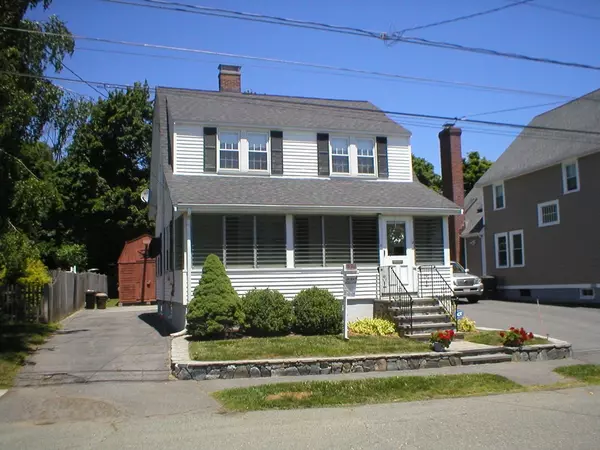 19 Everett St, Stoneham, MA 02180