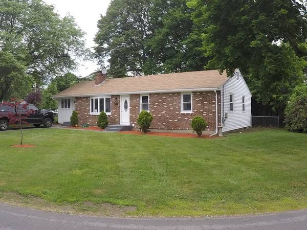 36 Gleason St, Framingham, MA 01701