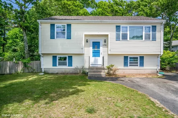 136 Glen Charlie Rd, Wareham, MA 02538