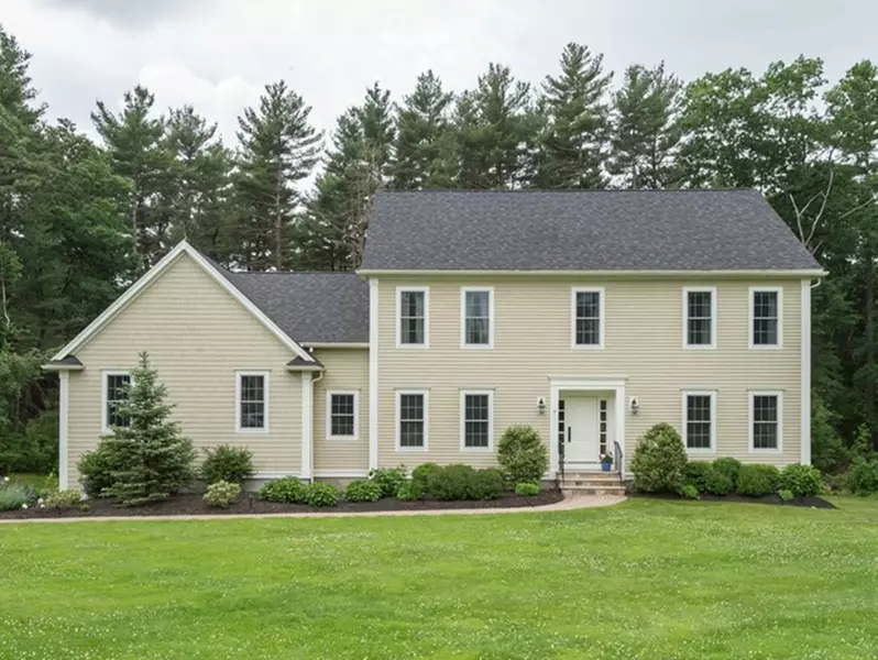 7 Fosters Pond Road, Andover, MA 01810