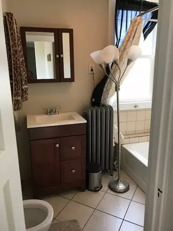 Somerset, MA 02726,604 Buffinton St