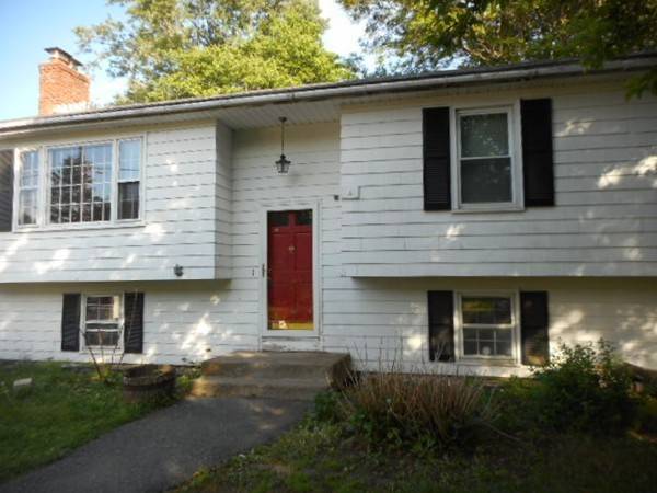 21 Ellen St, North Attleboro, MA 02760