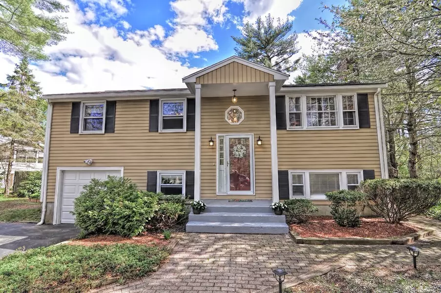 29 Bungay Street, Mansfield, MA 02048