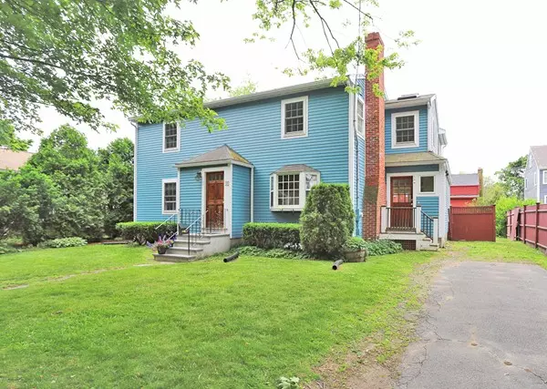 9 Wallace Rd, Marblehead, MA 01945