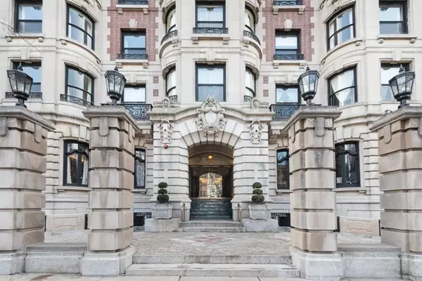 390 Commonwealth #210, Boston, MA 02215