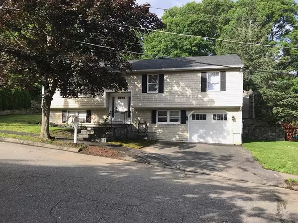 28 Donnelly Dr, Lynn, MA 01904