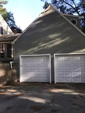 Hanover, MA 02339,99 Meadowbrook Rd