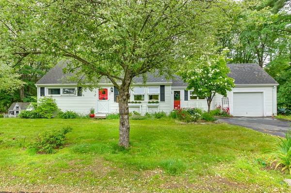 39 Shady Lane Ave, Northborough, MA 01532