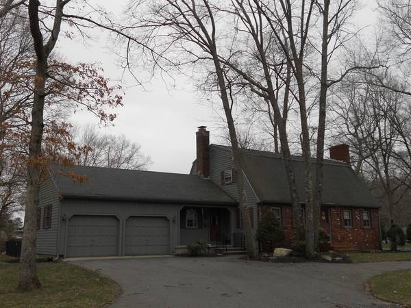 38 Country Club Ln, Brockton, MA 02301