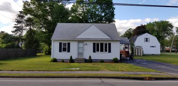 14 Harwood Street, Oxford, MA 01540