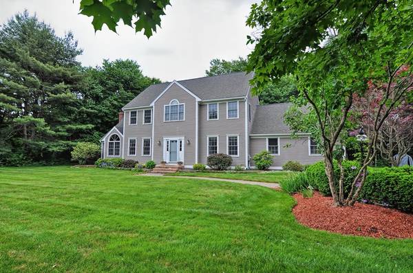 44 Country Club Drive, Northbridge, MA 01588