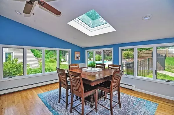 Wrentham, MA 02093,45 Desert Brook Rd