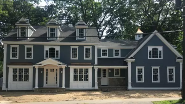 Needham, MA 02492,30 School St