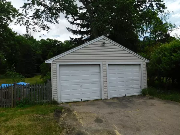 Plainville, MA 02762,61 South St