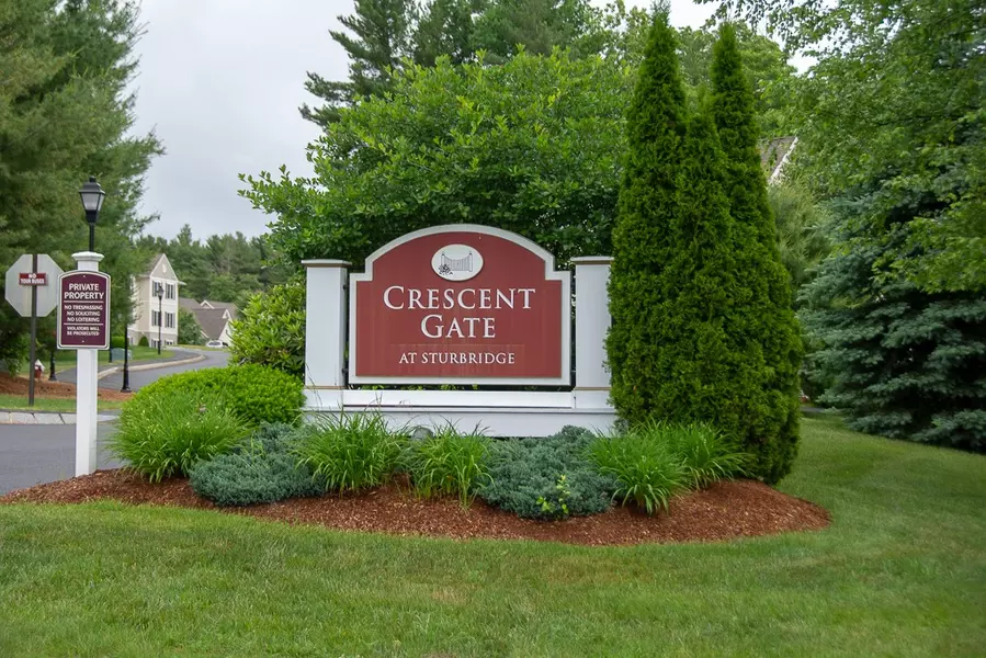 7 Crescent Way #117, Sturbridge, MA 01566