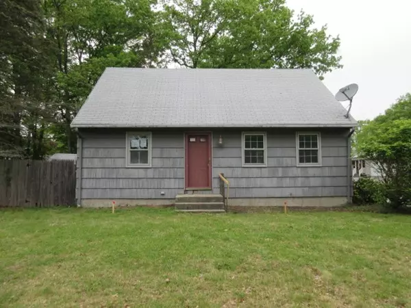 11 Friar Tuck Lane, Oxford, MA 01540