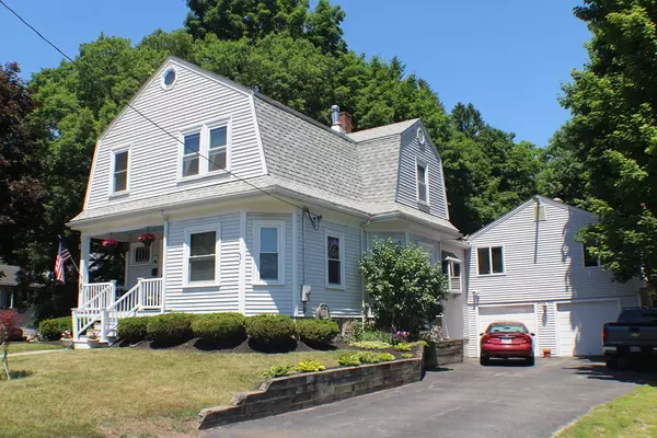 87 West St, Randolph, MA 02368