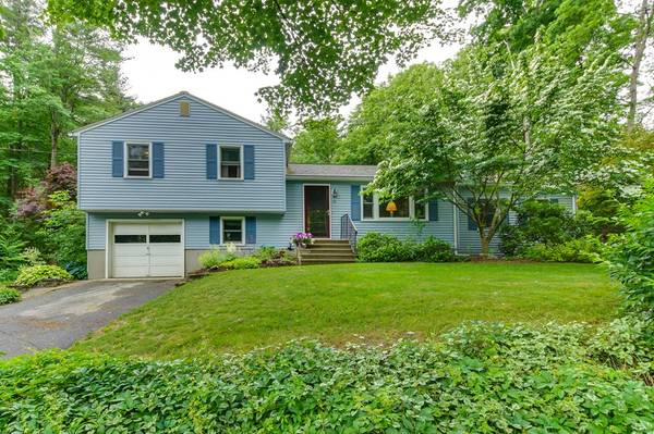 45 Maynard St, Northborough, MA 01532