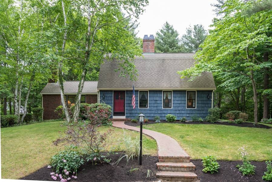 229 Grove St, Hanover, MA 02339