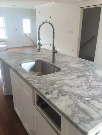 Chelsea, MA 02150,73 Broadway #1