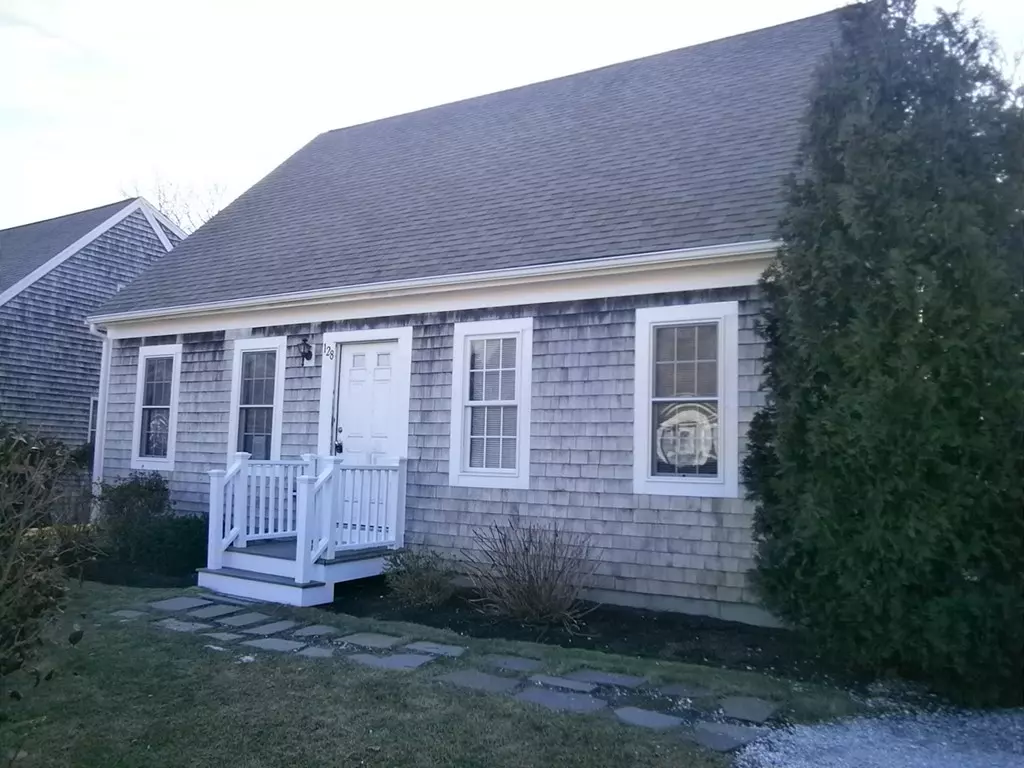 Yarmouth, MA 02673,121 Camp Street #128