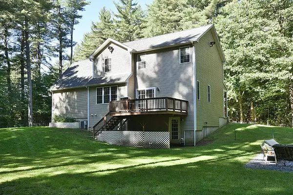 Southwick, MA 01077,20 Sam West Rd