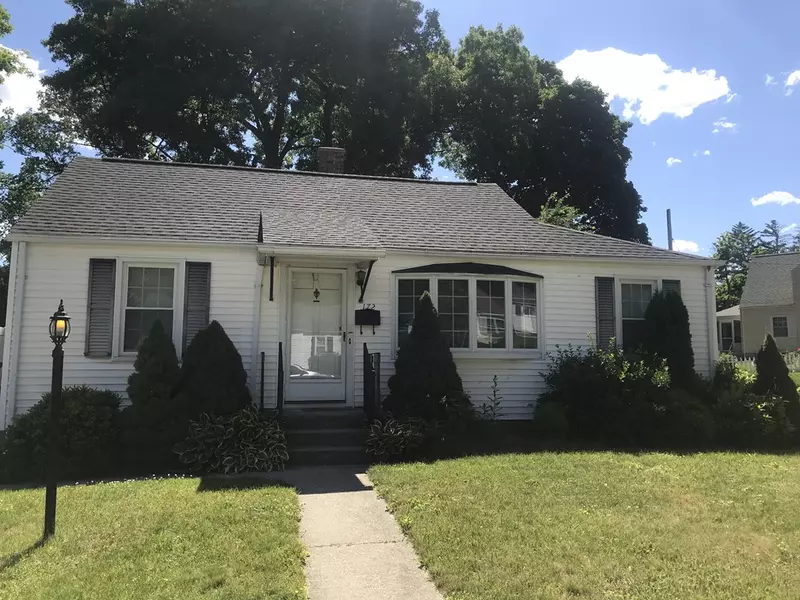 172 Sycamore St, Holyoke, MA 01040