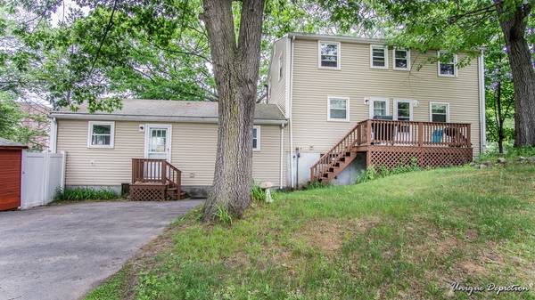 22 N Maple St, Woburn, MA 01801