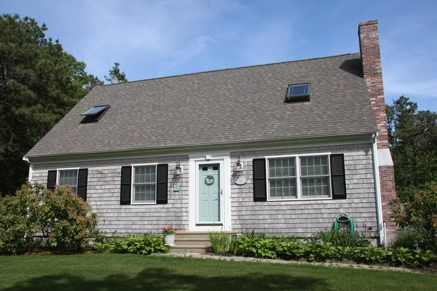 14 Barnboard Ln, Yarmouth, MA 02673