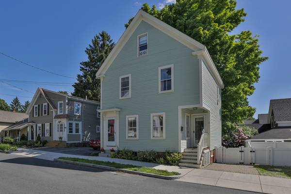 2 Jackson St, Newburyport, MA 01950