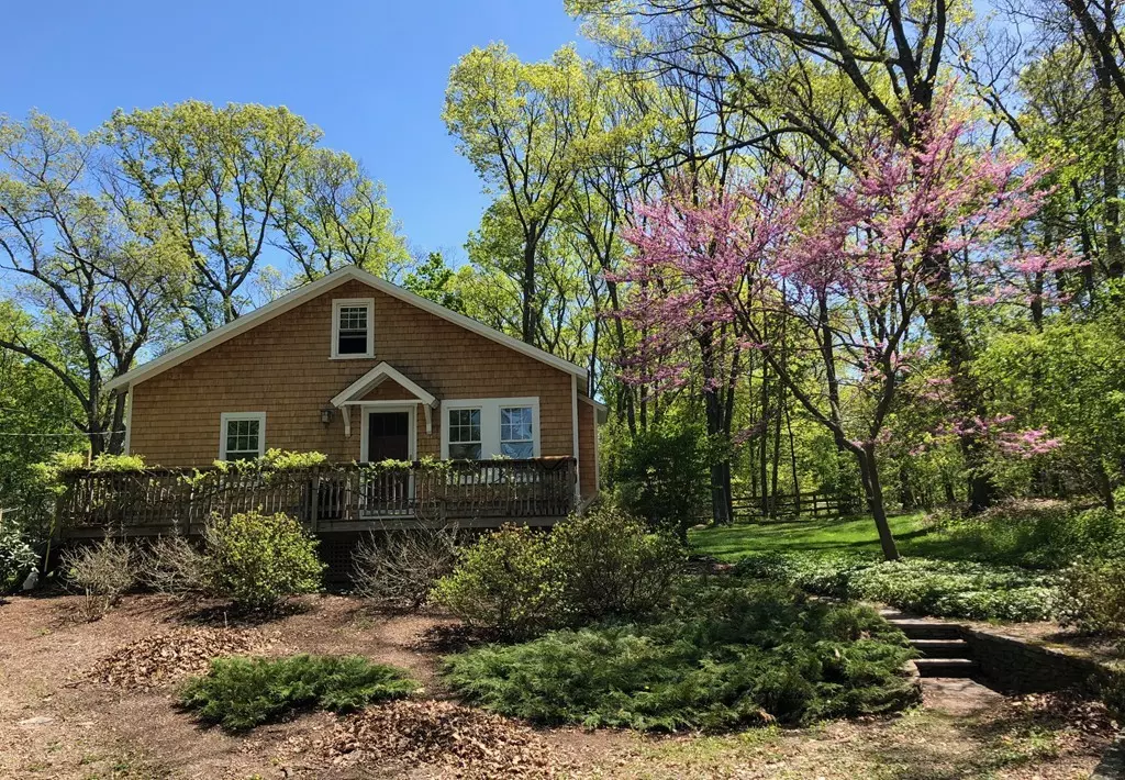 Sherborn, MA 01770,11 Curve Street