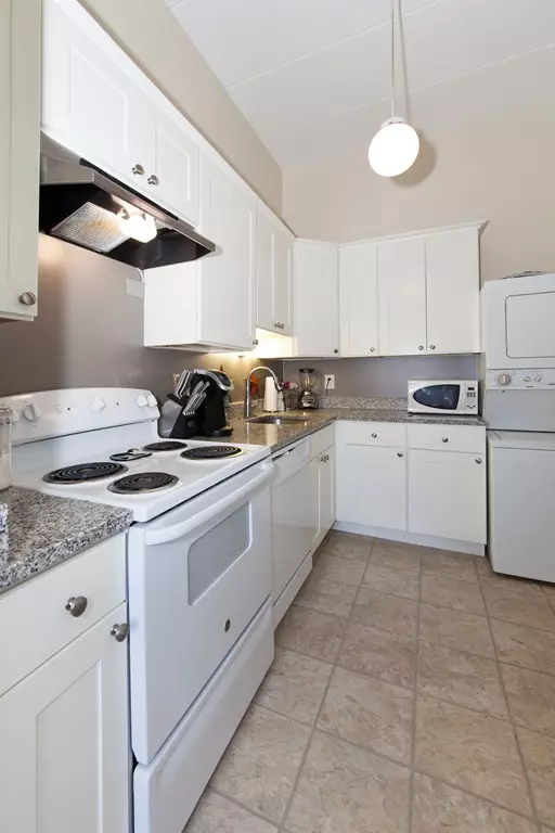 Braintree, MA 02184,79 Shaw