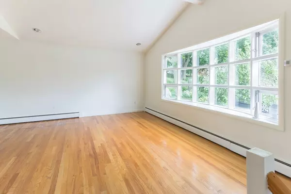 Marblehead, MA 01945,8 Joel Road