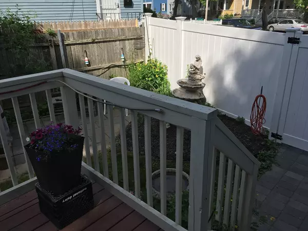 Lynn, MA 01902,45 Sanderson Ave #45