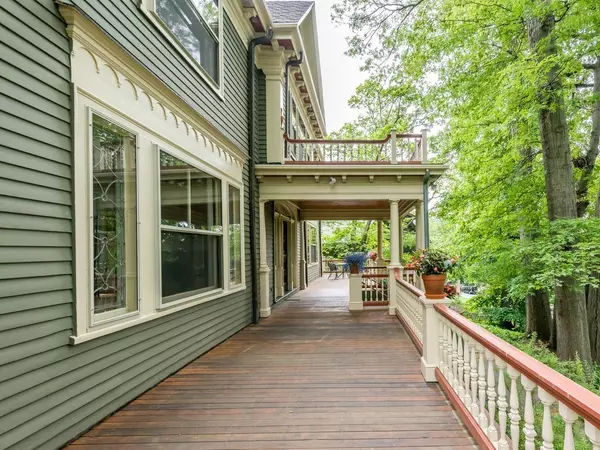 Brookline, MA 02446,80 Mason Ter