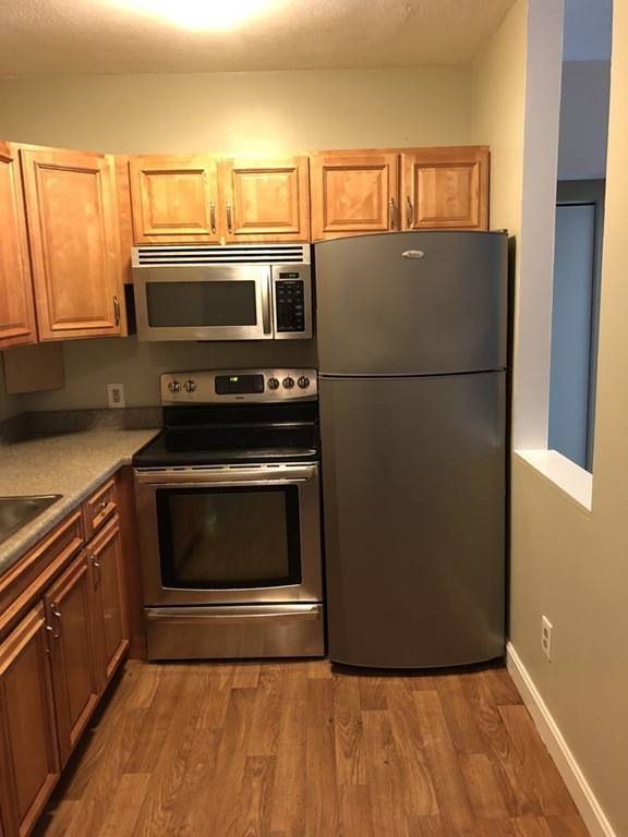 10 Kendall Ave #3, Framingham, MA 01702