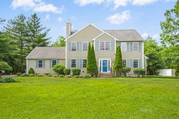 4 Sand Castle Lane, Bellingham, MA 02019