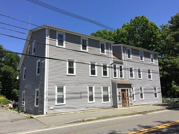 Wrentham, MA 02093,1098 West St #2