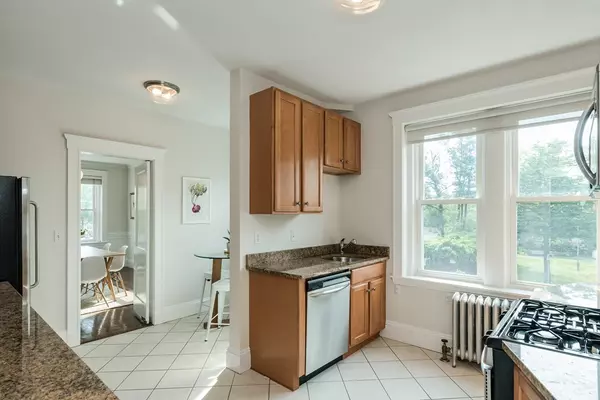 Brookline, MA 02446,31 James Street #2