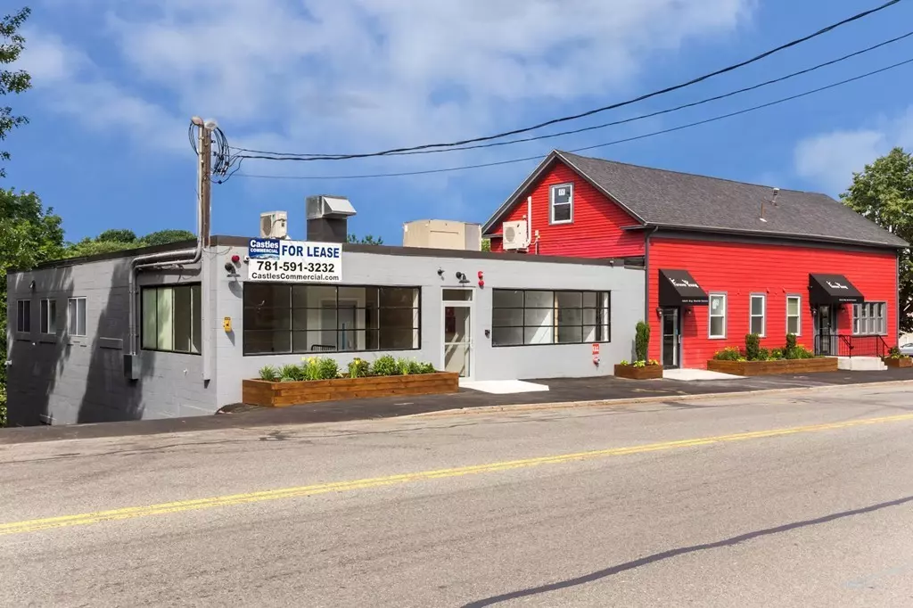 Dedham, MA 02026,70 Milton Street