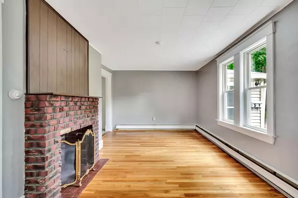 Woburn, MA 01801,5 Spring Court Terrace