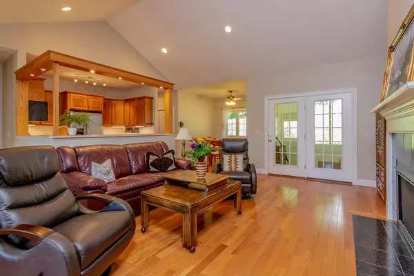 Southwick, MA 01077,3 Ferrin Dr