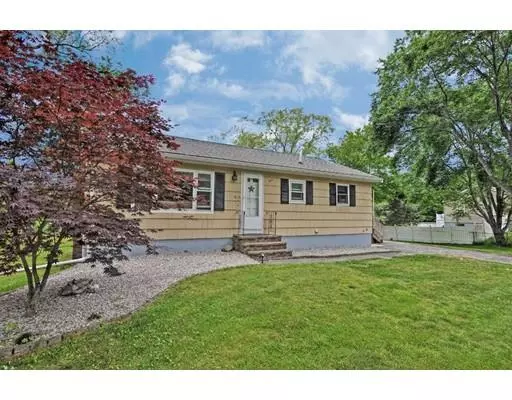 410 Oak Street, Raynham, MA 02767