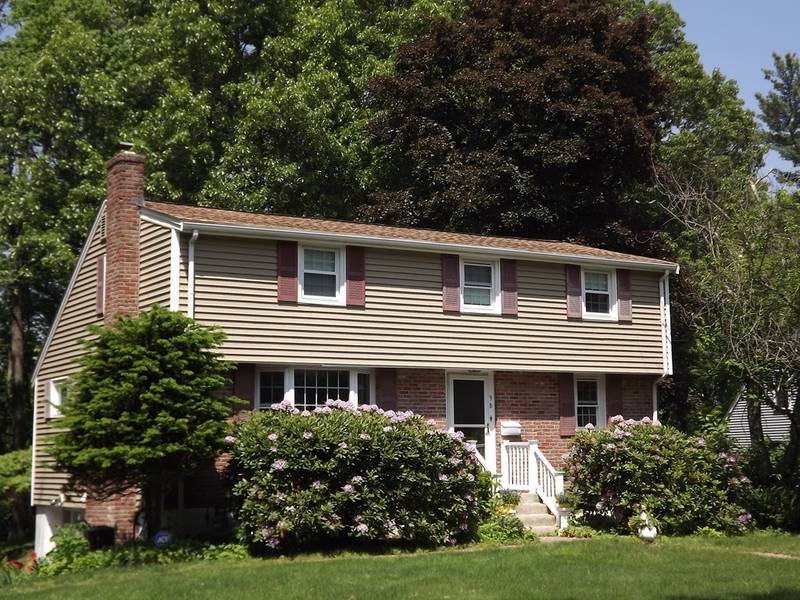 98 Glendale Rd, Sharon, MA 02067