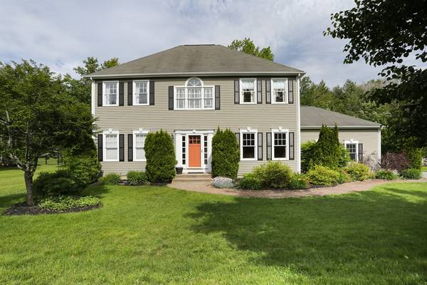 6 Winsor Ln, Northborough, MA 01532