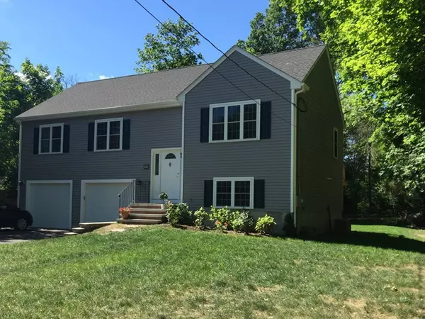 92 S Worcester St, Norton, MA 02766