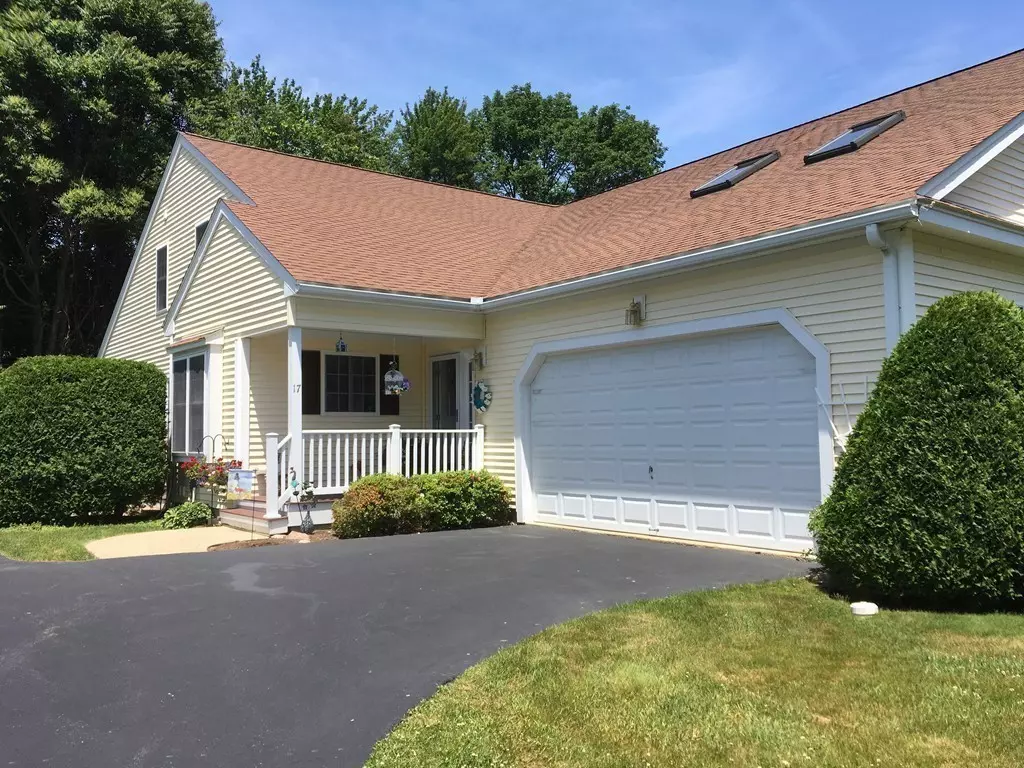 Southborough, MA 01772,17 Wildwood Drive #17