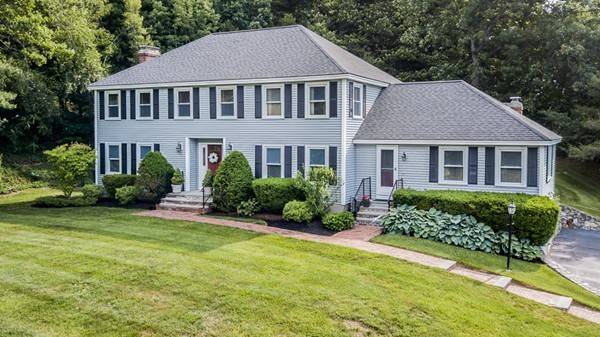 172 Coventry Lane, North Andover, MA 01845