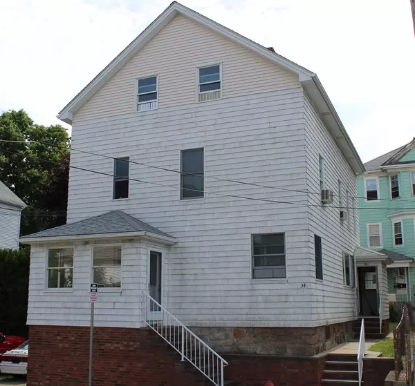 34 Beacon St, Fall River, MA 02721